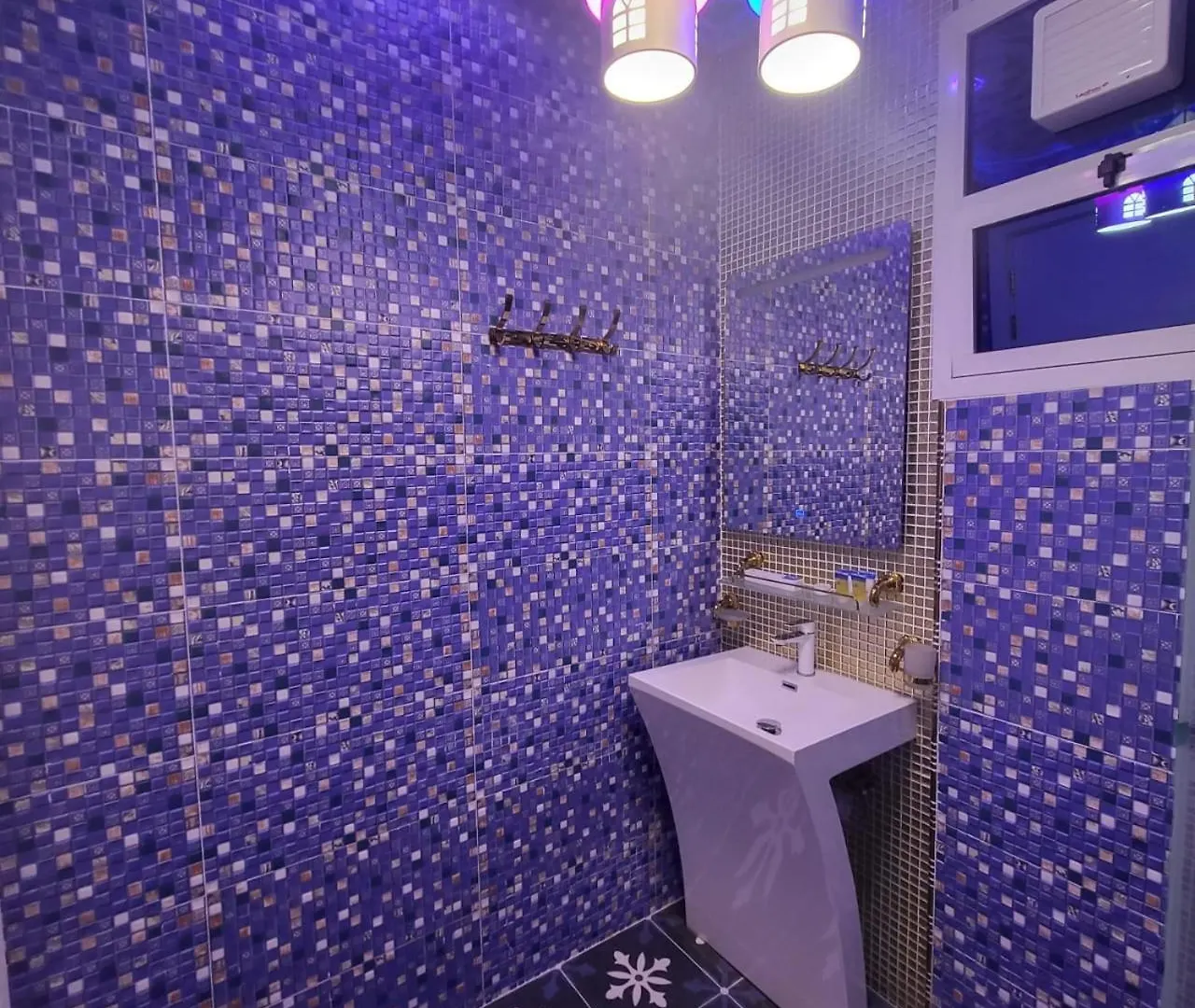 Luxury 6 Bedrooms Villa With Private Swimming Pool Ajman 0*,  United Arab Emirates