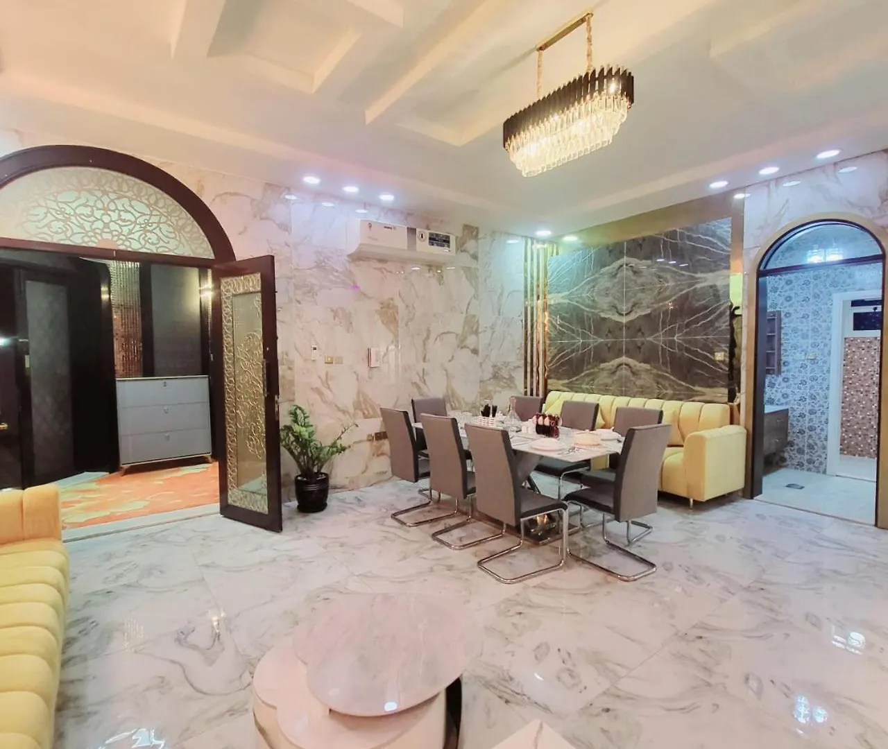 Luxury 6 Bedrooms Villa With Private Swimming Pool アジュマーン 0*,