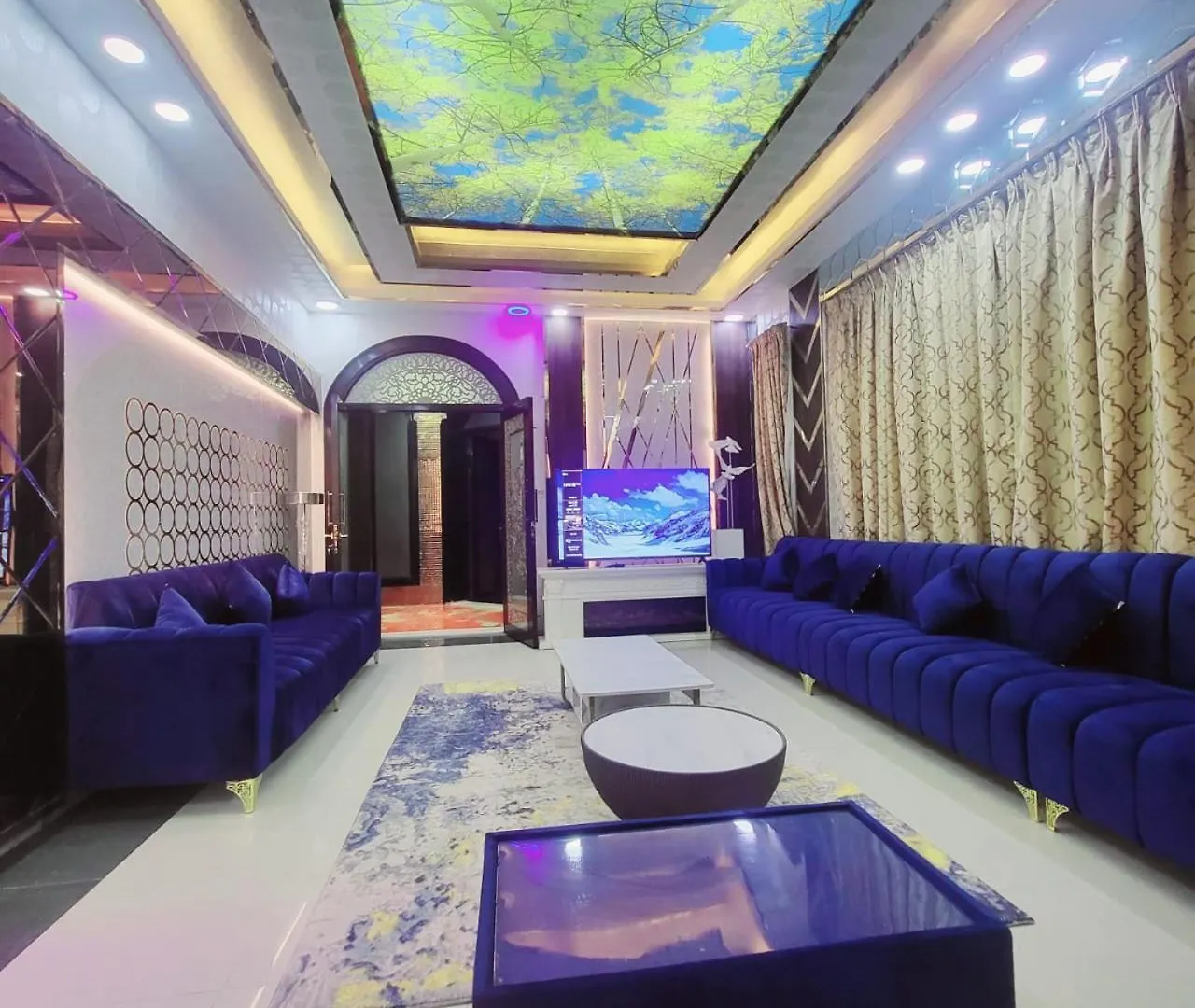 Luxury 6 Bedrooms Villa With Private Swimming Pool アジュマーン