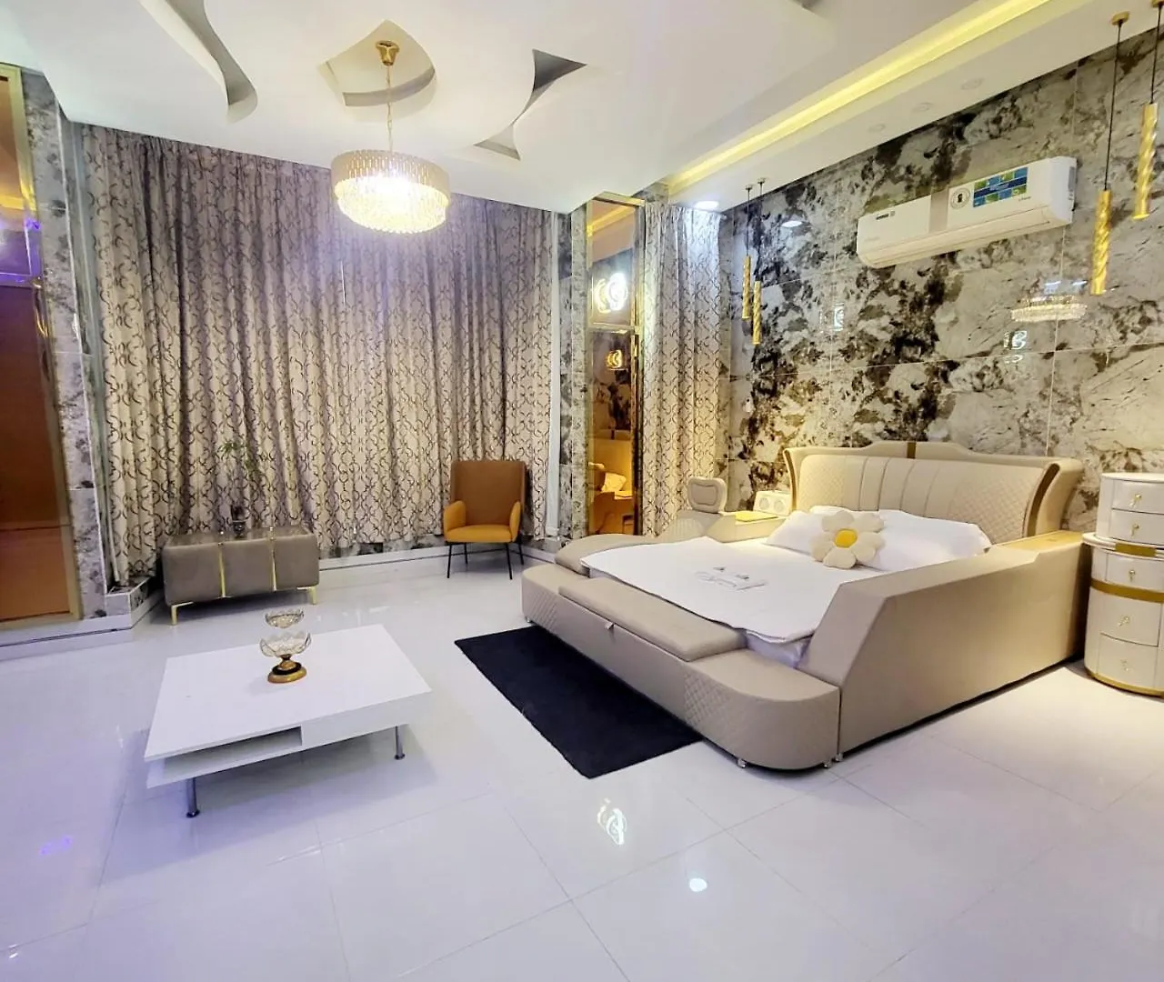 Luxury 6 Bedrooms Villa With Private Swimming Pool アジュマーン アラブ首長国連邦
